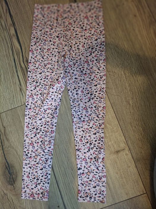 Nowe legginsy rozmiar 122