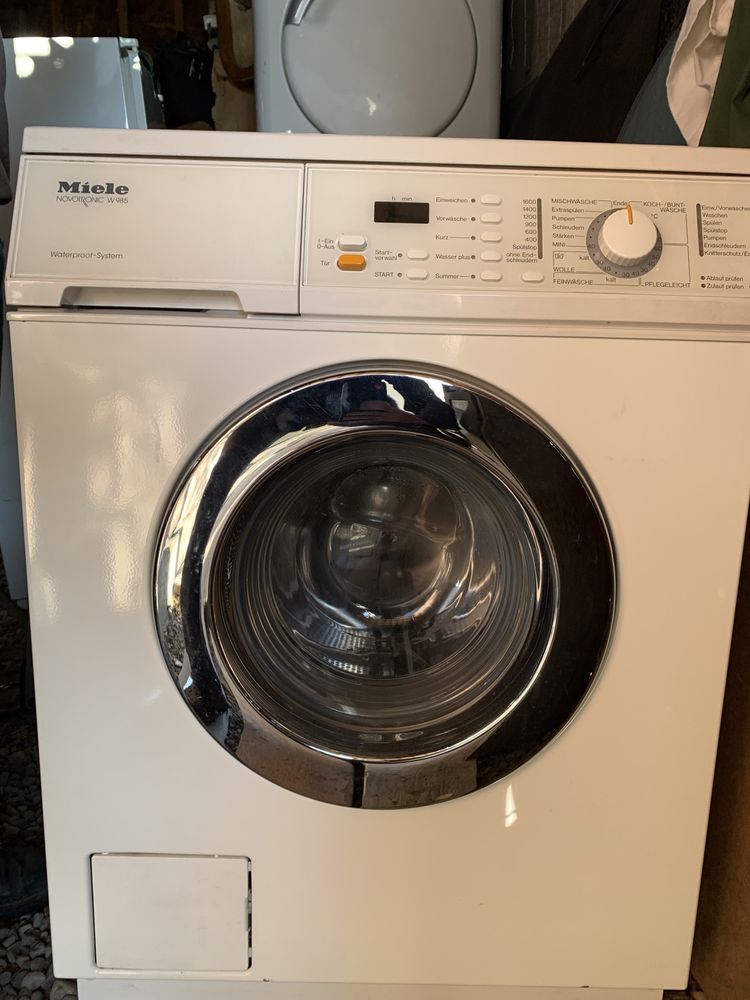 Пральна машина Miele novotronic
