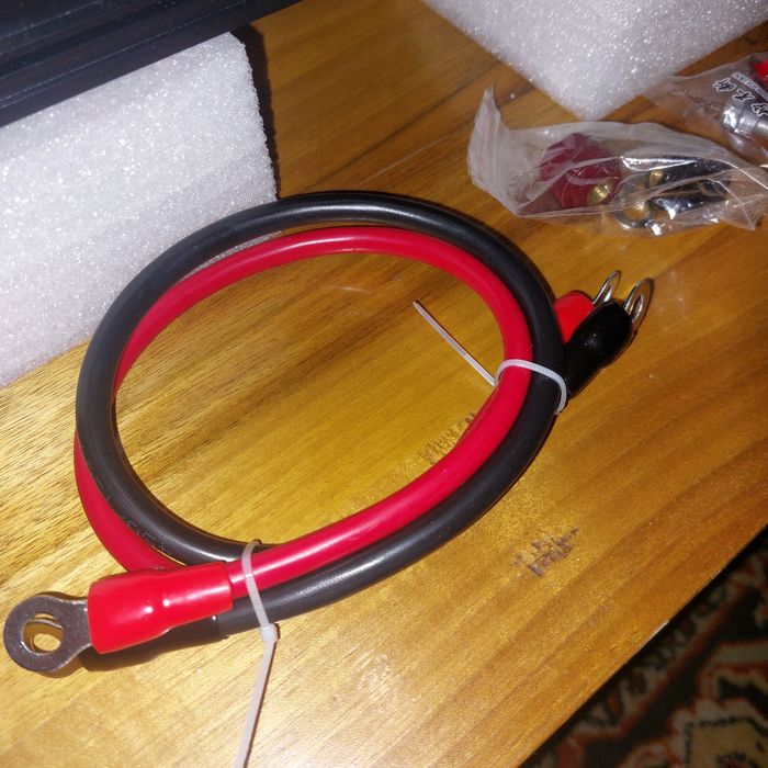 Інвектор Volttronik з чистим сінусом 12/220 вольт 4квт.