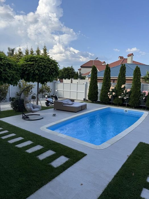 Аренда Современного ДОМА в Совиньоне, гараж, бассейн