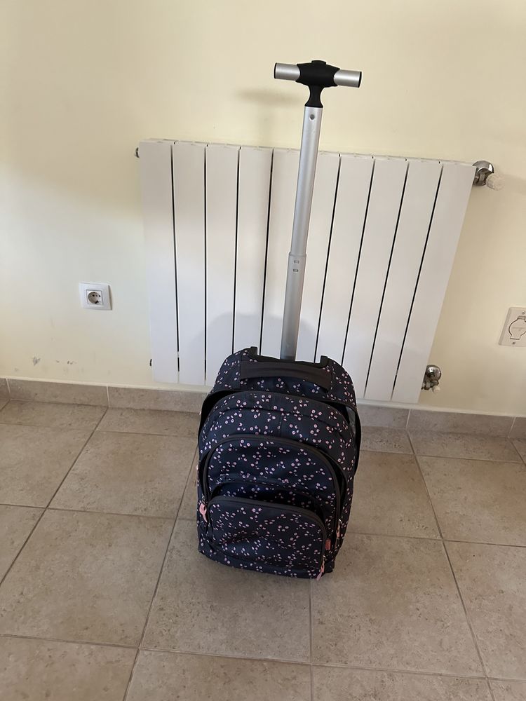 Mochila e troley - 2 em um e lancheira