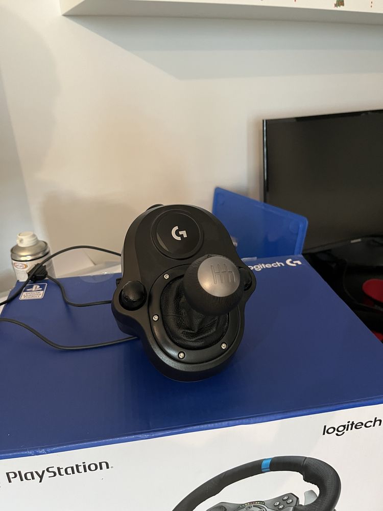 Logitech G29 + Driving force Shifter