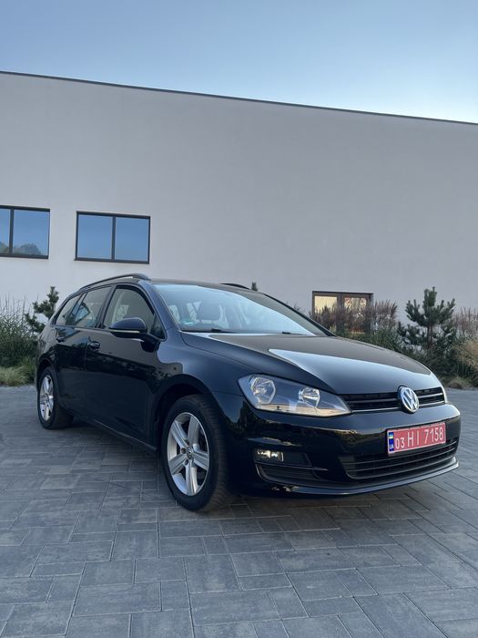 Продам автомобіль Golf 7 2015р 1.6 tdi МКПП