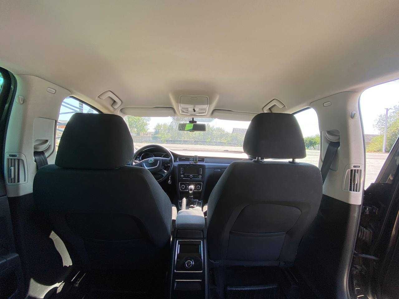 Skoda Superb 2011