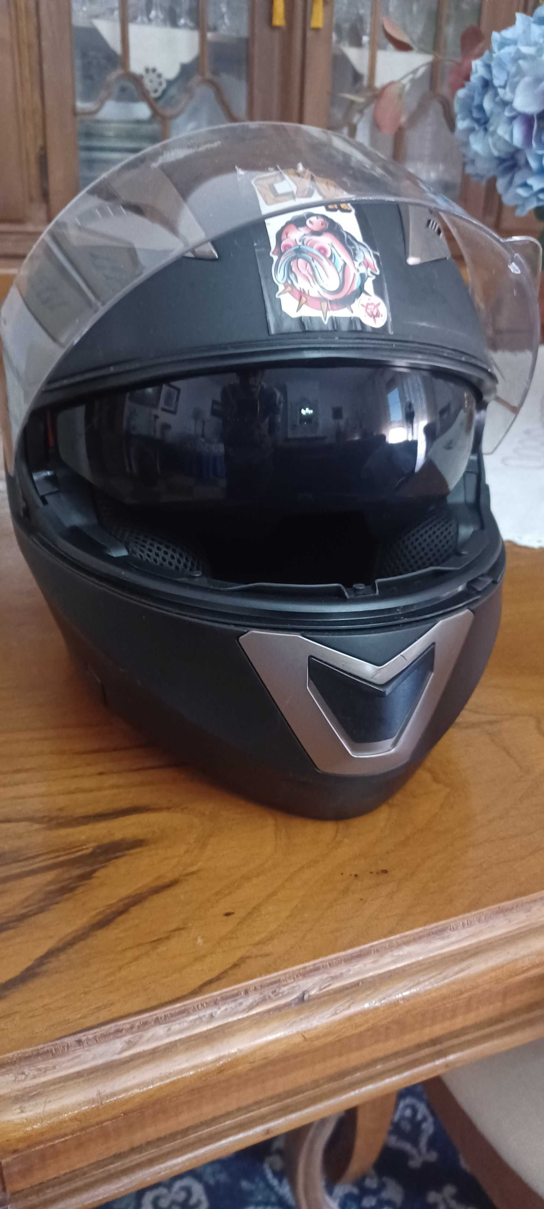 Capacete em óptimo estado