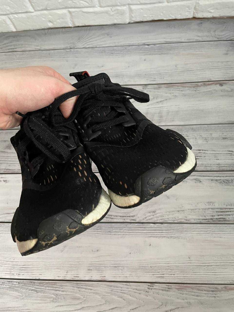 Кроссовки Adidas NMD R1