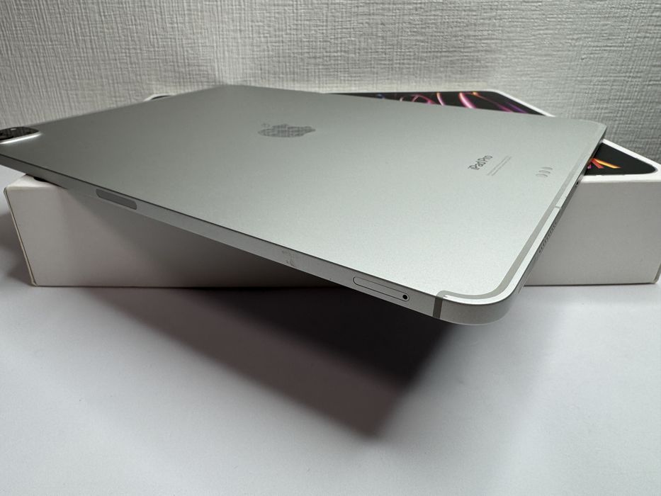 Apple iPad Pro 12.9  6Gen M2 128GB, Wi-Fi + LTE Silver 2022