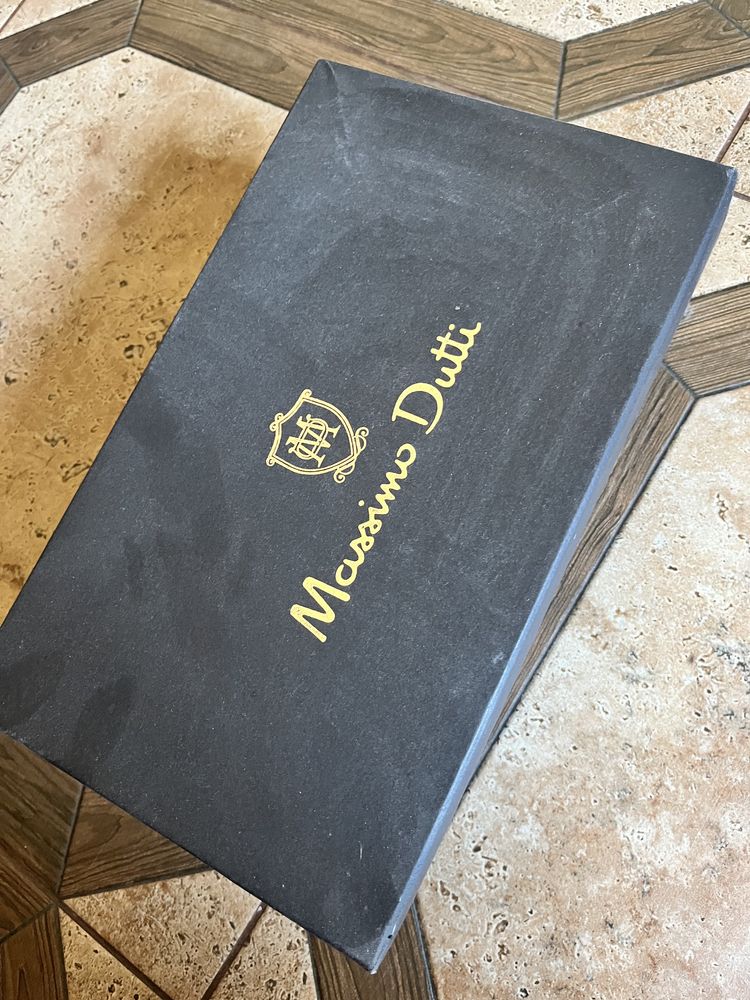 Лофери Massimo Dutti