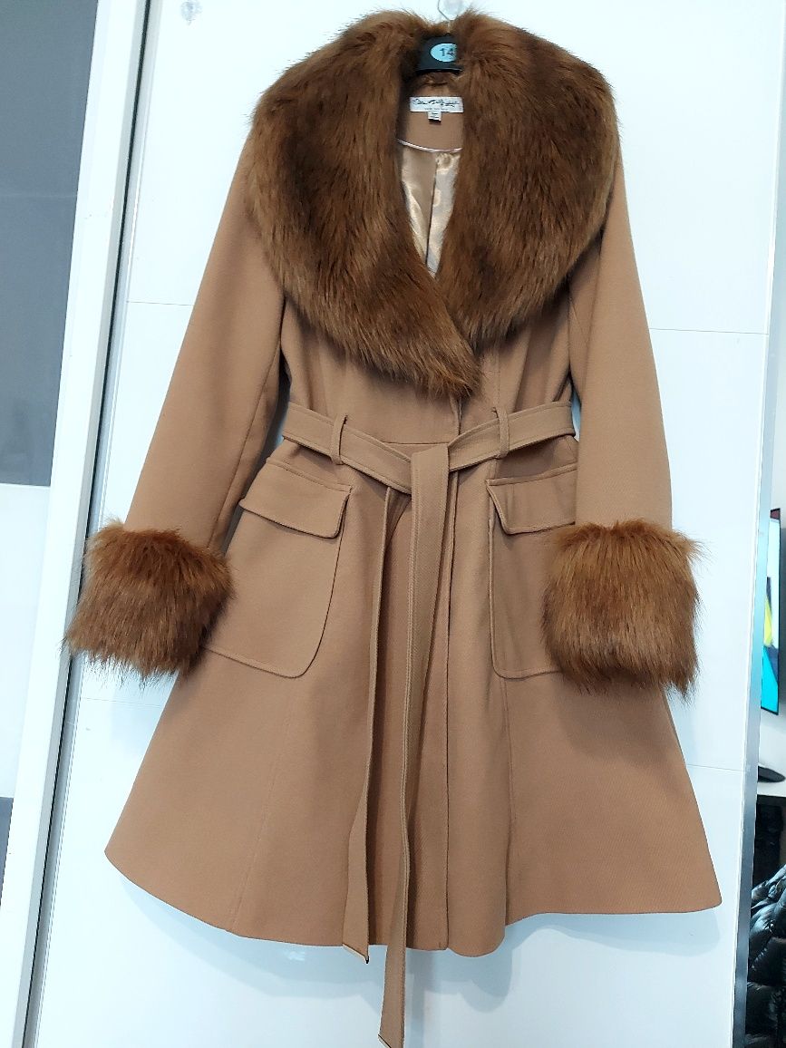 Piękny brązowy zimowy płaszcz z futerkiem Miss Selfridge L/40