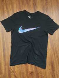 Футболка nike nsw swoosh