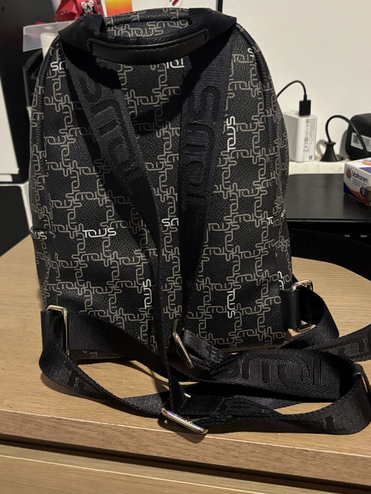 Mochila tous  nova