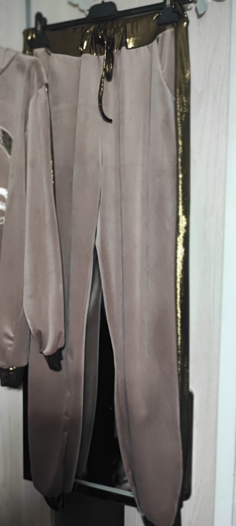 Dres welurowy CCParis wieksze rozmiary