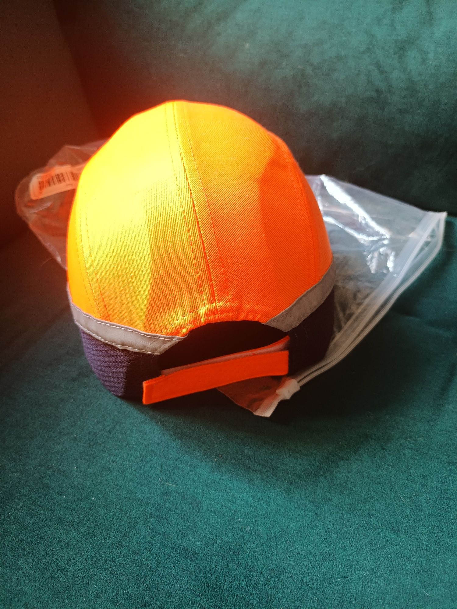 Czapko kask nowy