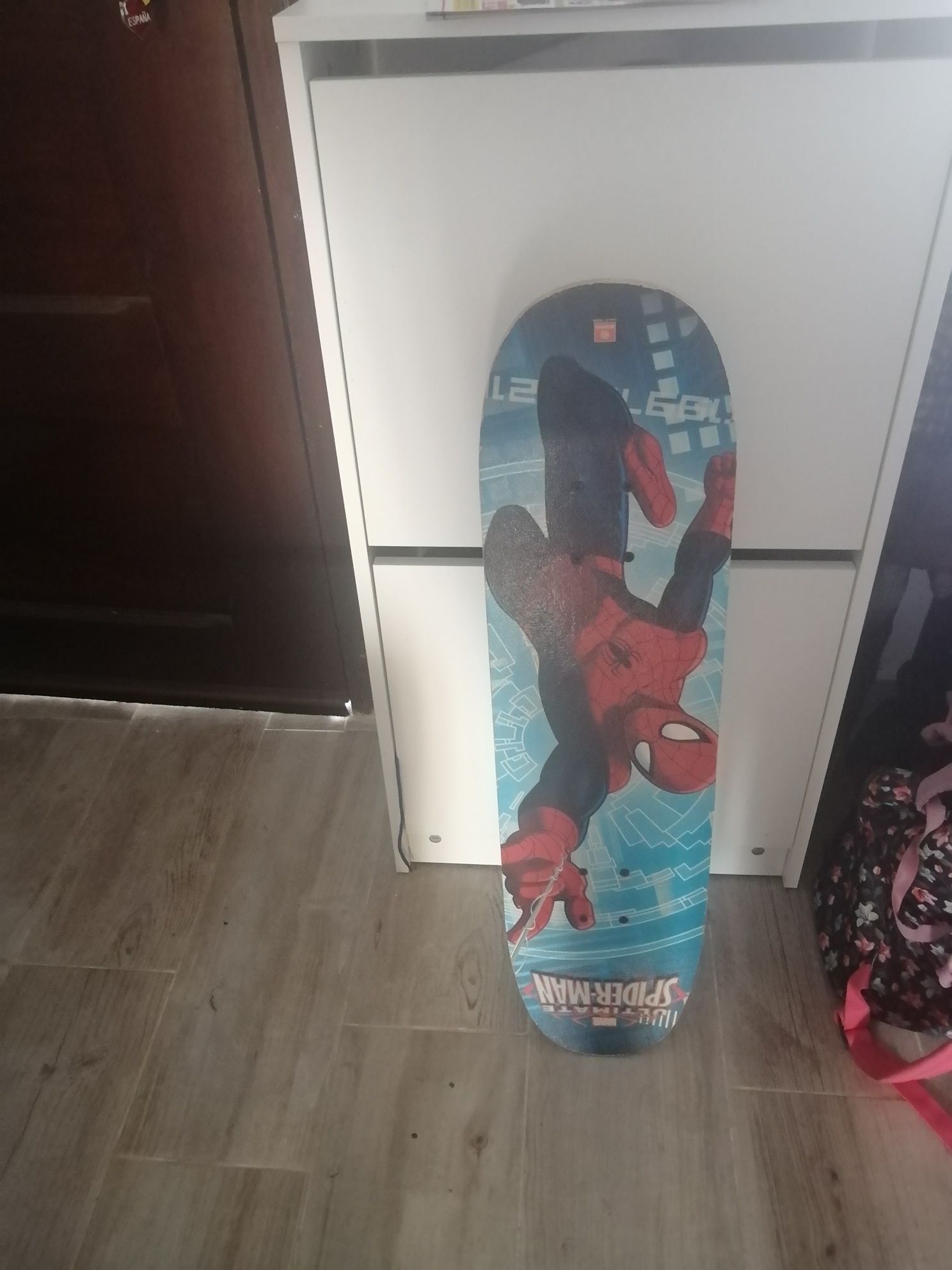 Vendo skate homem aranha