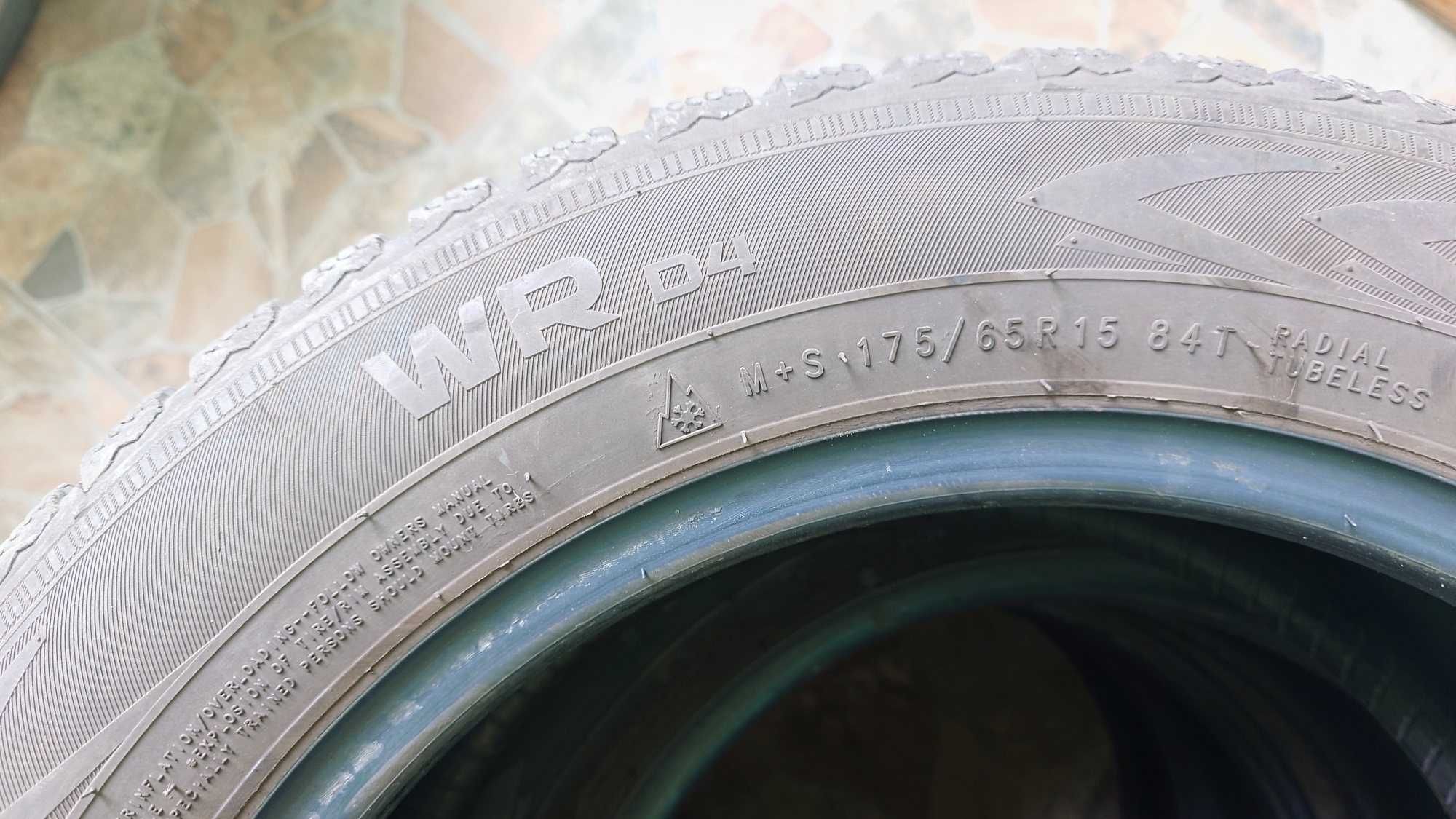 Opony zimowe 175/65R15 Nokian WR D4 84T komplet