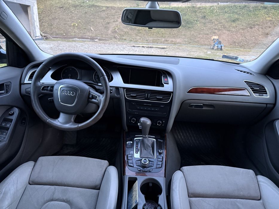 AUDI A4 B8 2.0 diesel na części