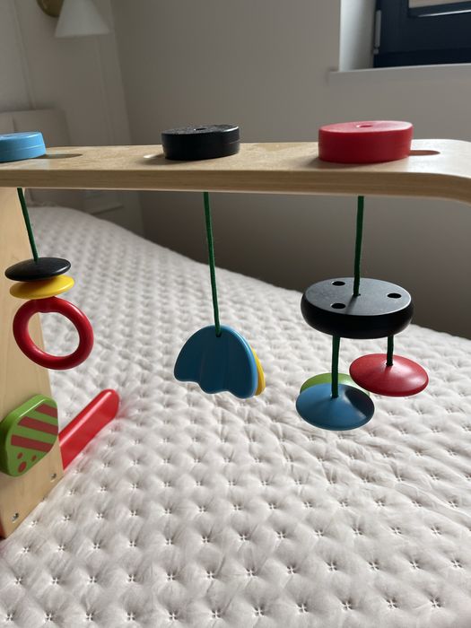 Pałąk stojak z zabawkami Ikea