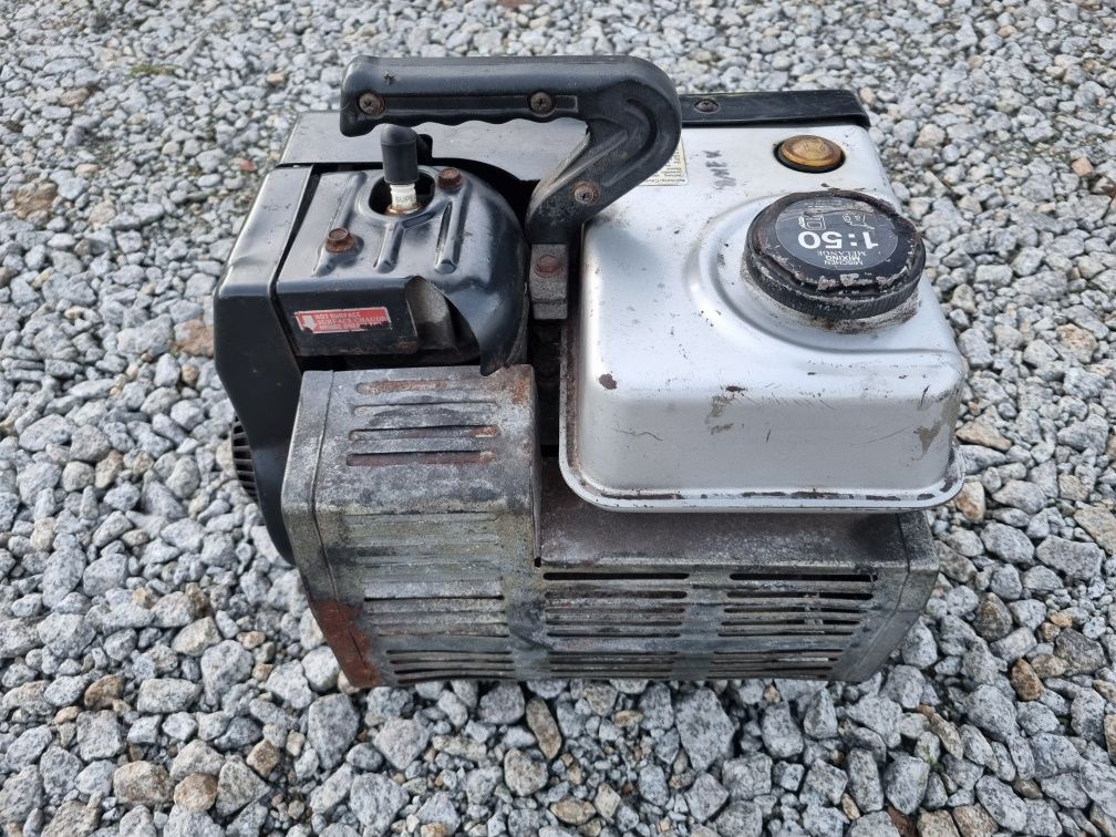 Agregat Generator Prądotwórczy BOSCH G 800 S / Kempingowy AVR , 2-suw