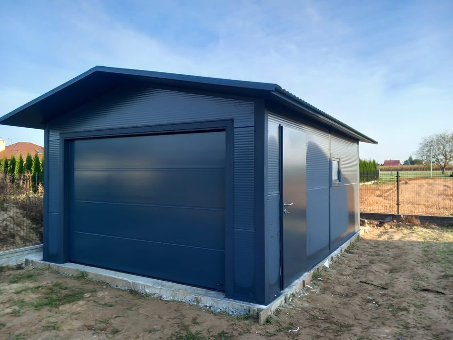 Garaż z płyty warstwowej PIR garaż ocieplany warsztat samochodowy