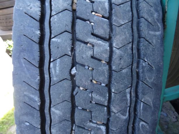 Opona 315/80R22.5 Bridgestone M788 (750 netto)