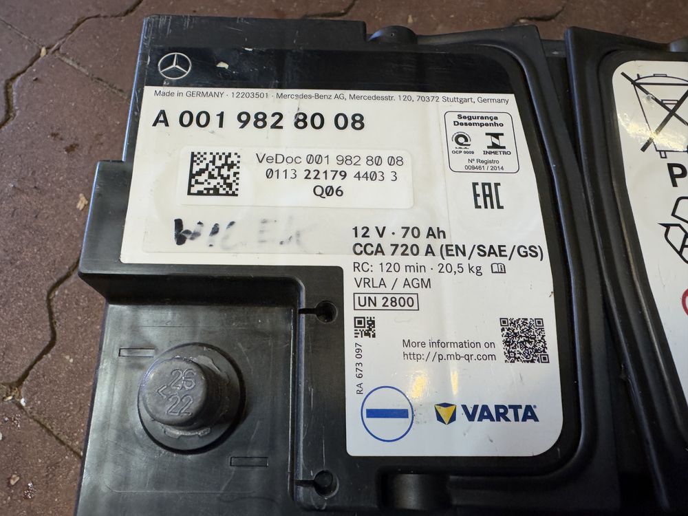 Akumulator AGM 12v 70 Ah 720A oryginał Mercedes Varta 2022 rok