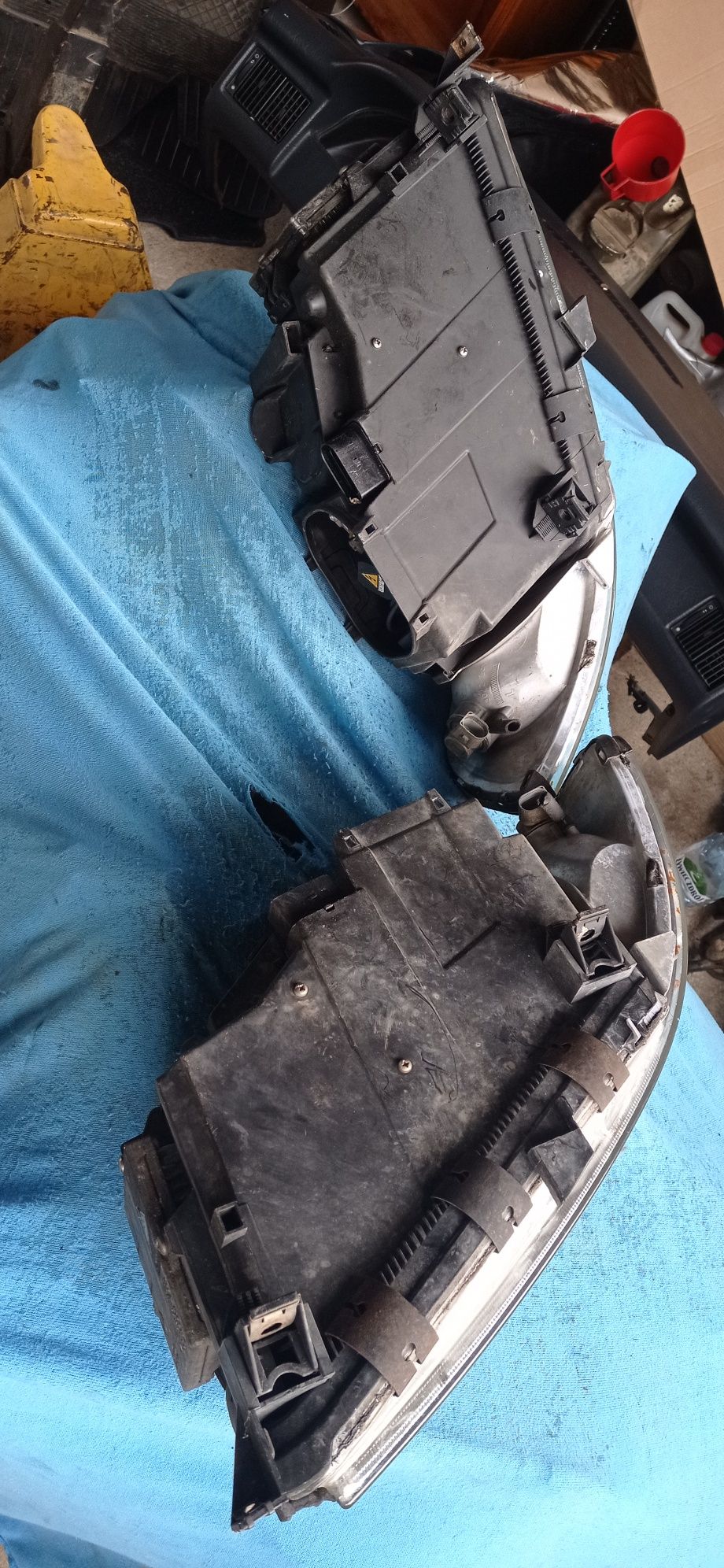 Audi A8 S8 D2 lampy ksenon
