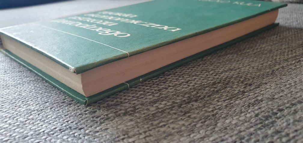 Teoria ekonomiczna ustroju feudalnego Witold Kula 1983