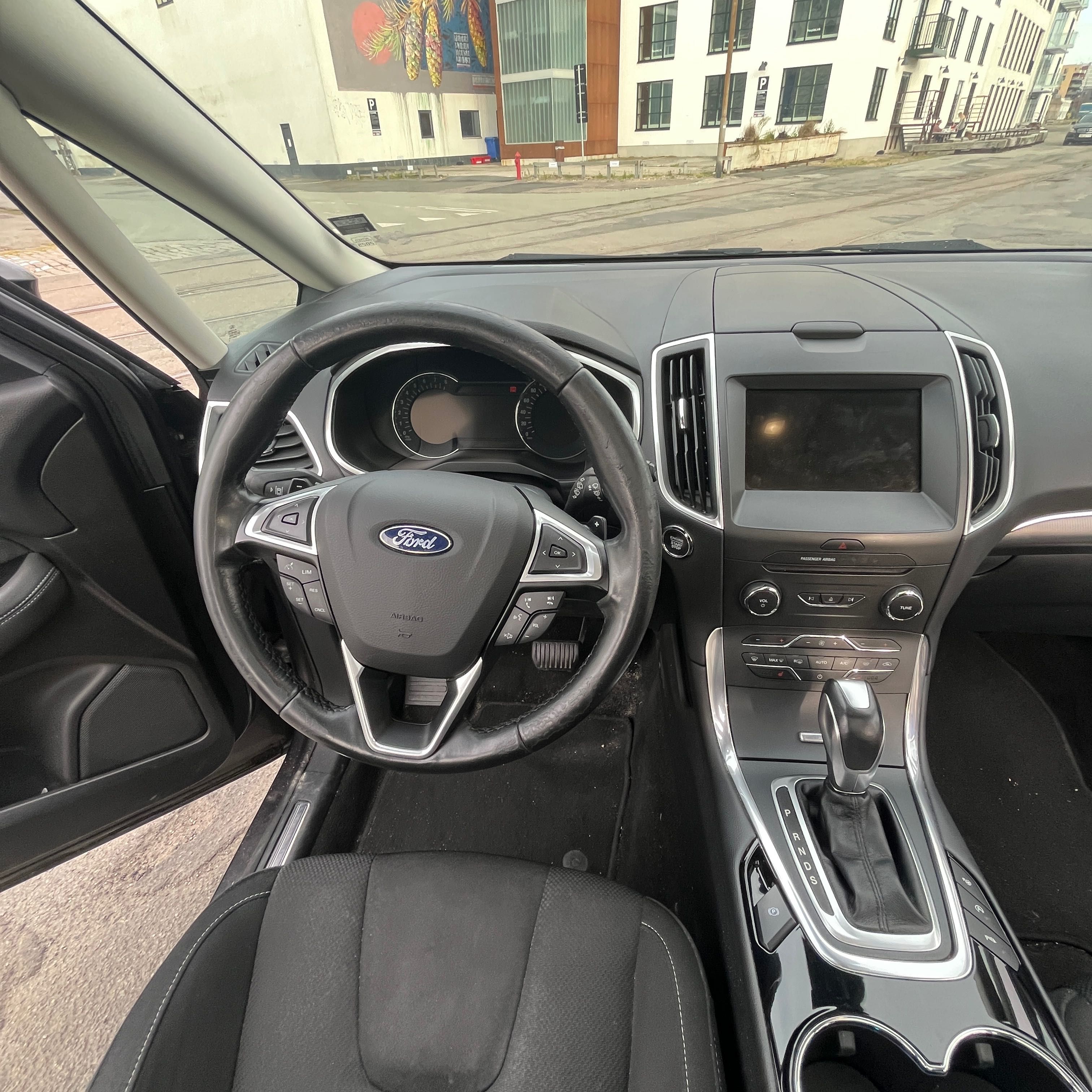 Ford S-Max w świetnym stanie z Danii
