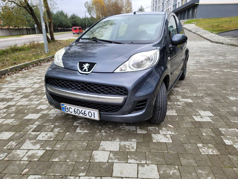 Peugeot 107 2011