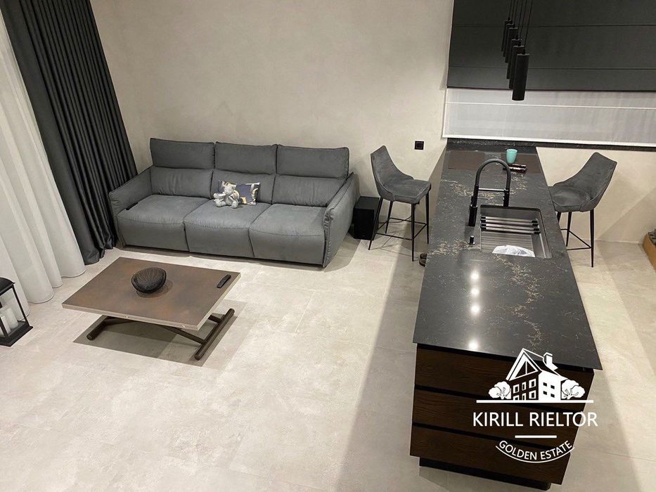 В  городке "Золотые Ключи"  продается новый таунхаус с ремонтом