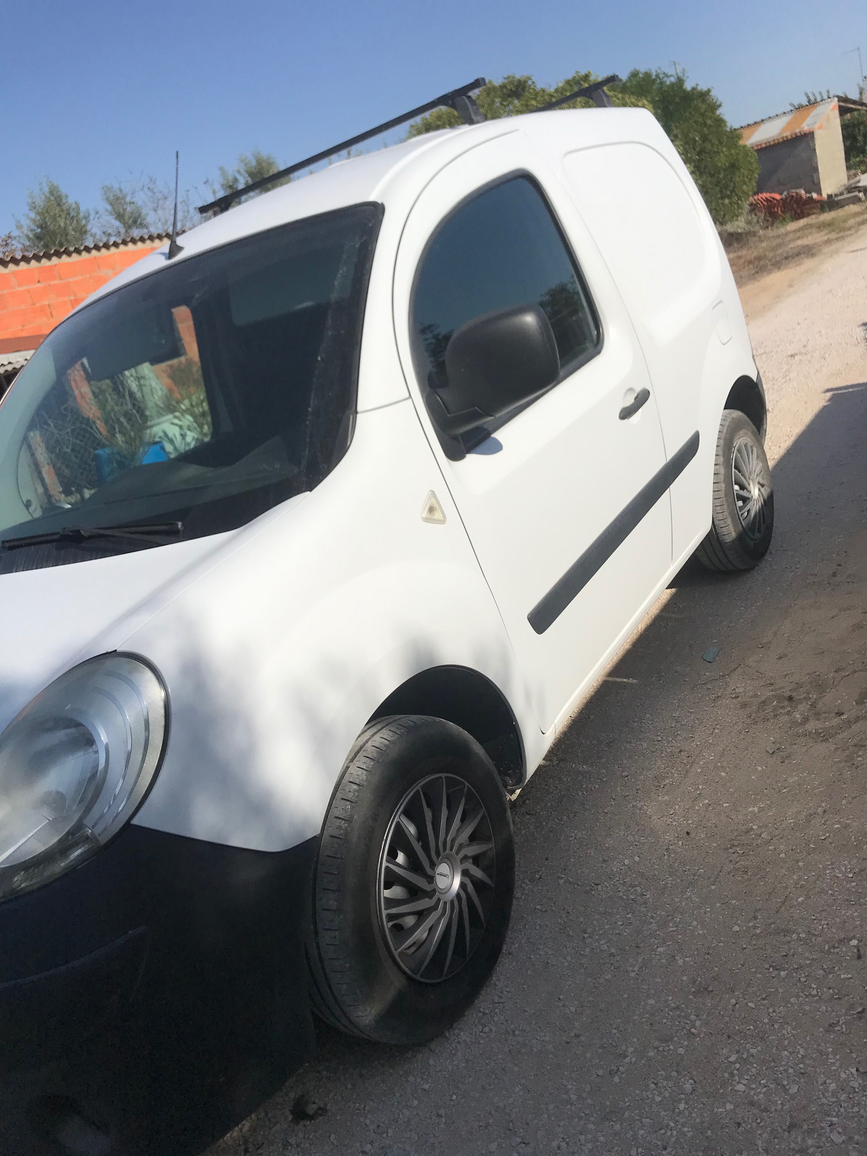 Renault kangoo compact