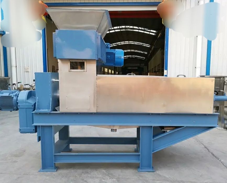 Prasa śrubowa separator cieczy do odwadniania owoców, ważyw biomasy, o