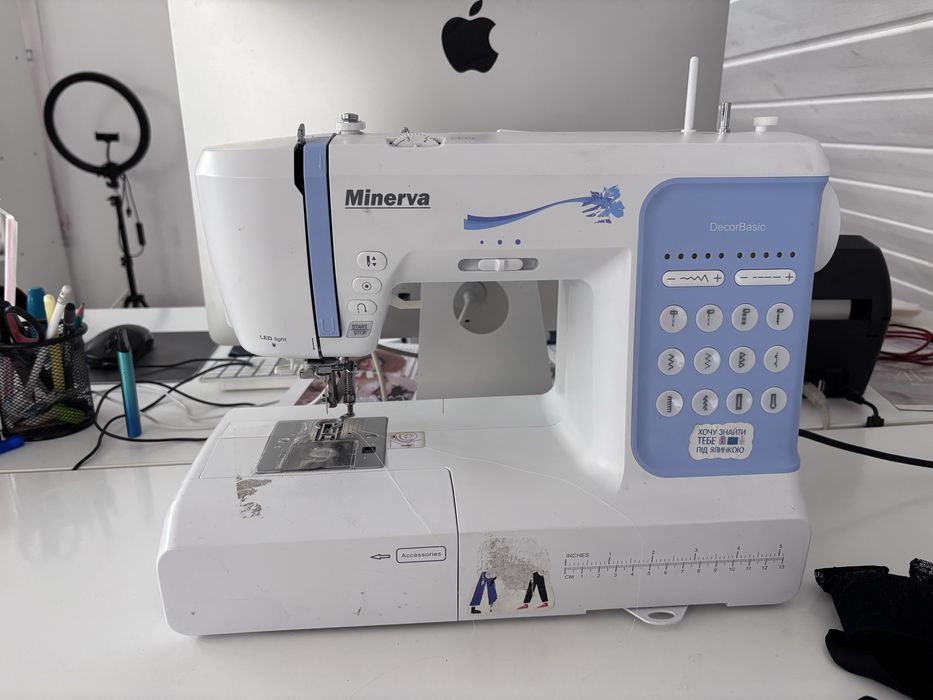 Швейна машинка Minerva Decor Basic