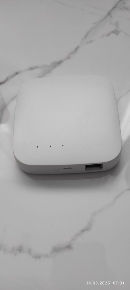 ZigBee шлюз Moes Tuya (Хаб)