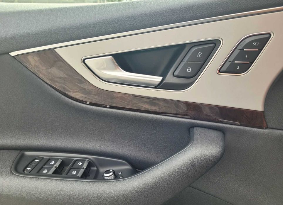 Audi Q7 Premium Plus 2019 року