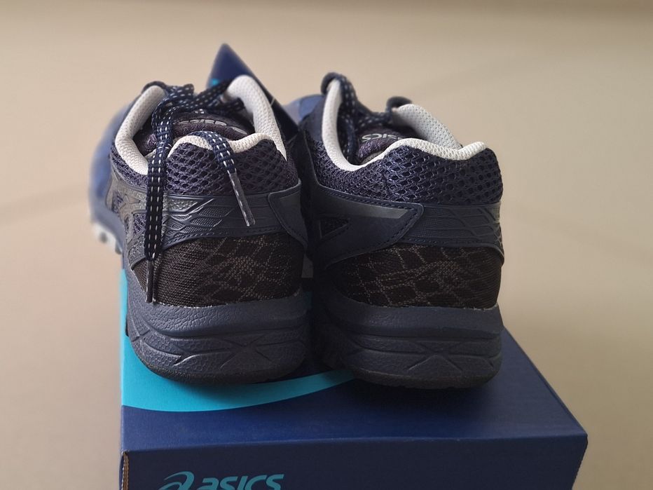 ASICS GEL-Fuji Attack 5 men
Rozmiar 39
Cena: 130 zł.