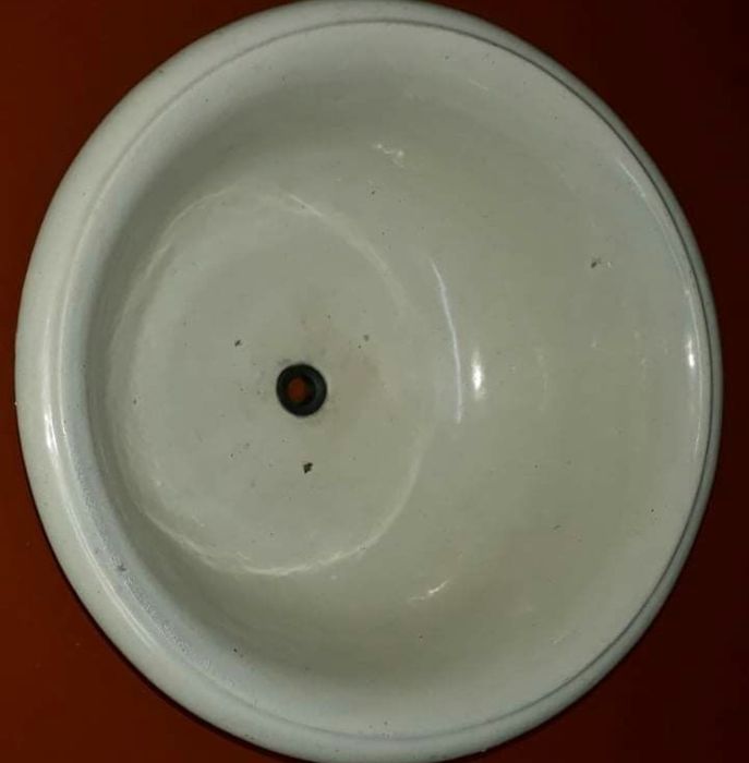 Lavatório ou pia antiga esmaltada faiança de Massarellos C&W Porto