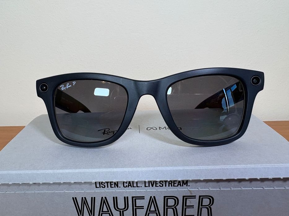Gen 1 Ray Ban Meta Wayfarer Matte Black Polar Gradient Graphite S50