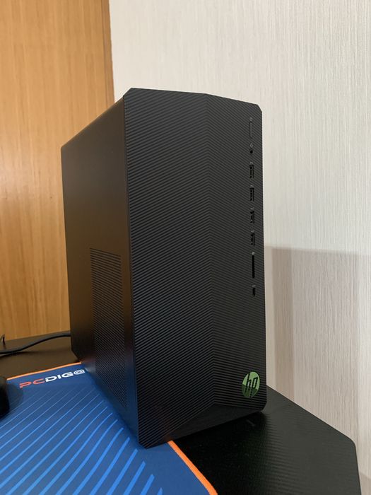 Pc gaming hp com monitor da AOC teclado da Omen e Rato Gaming