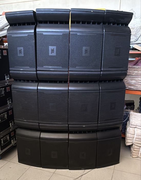 Colunas JBL VRX932