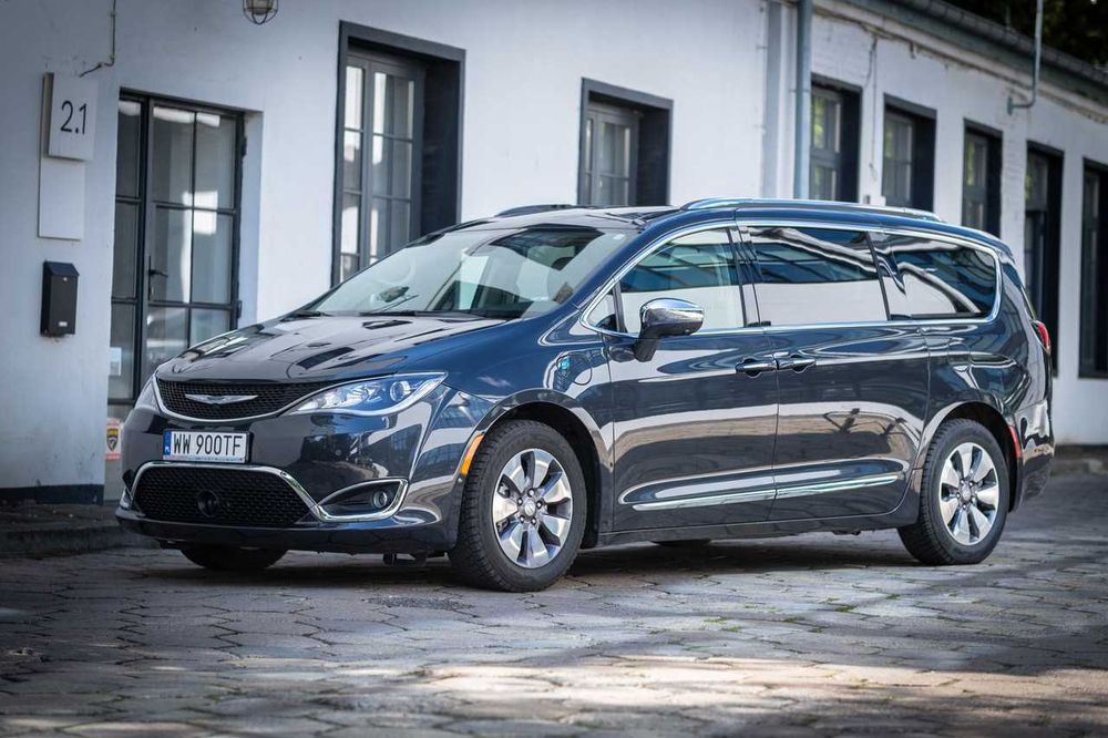 Chrysler Pacifica Hybrid 2020 możliwa faktura vat 23%