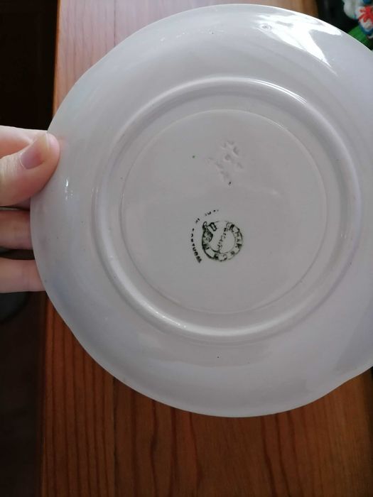 Prato de sacavém com dama