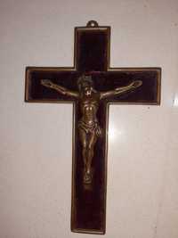 Crucifixo com cerca 50 anos em bronze