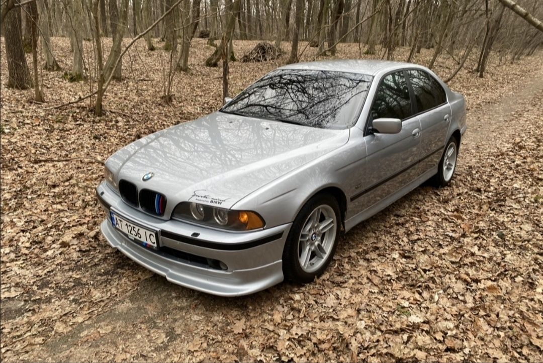 Продам BMW E39 2,5 бензин