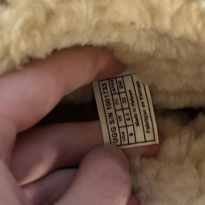 Високі шкіряні UGG з натуральним хутром