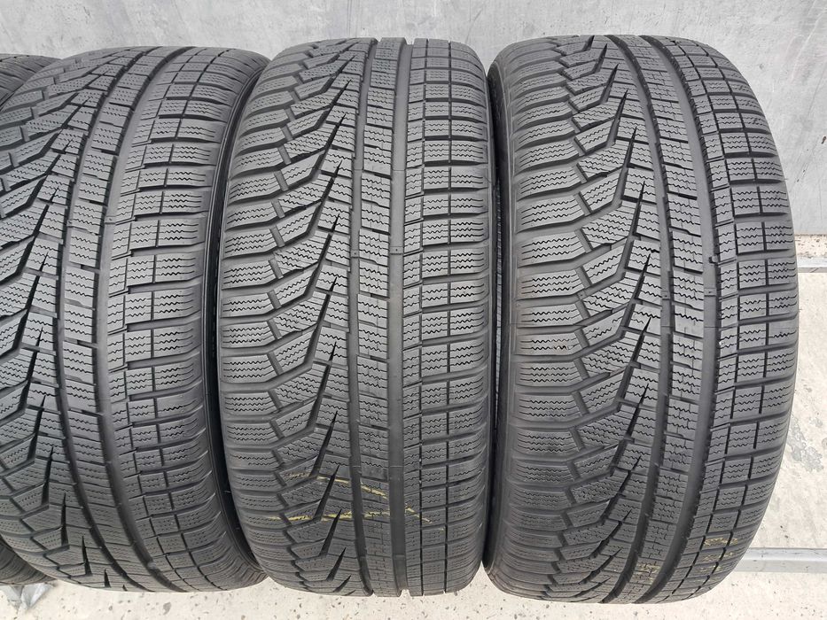 Резина зимова, Hankook I'Cept EVO2 235/45 R18 (арт.14933)