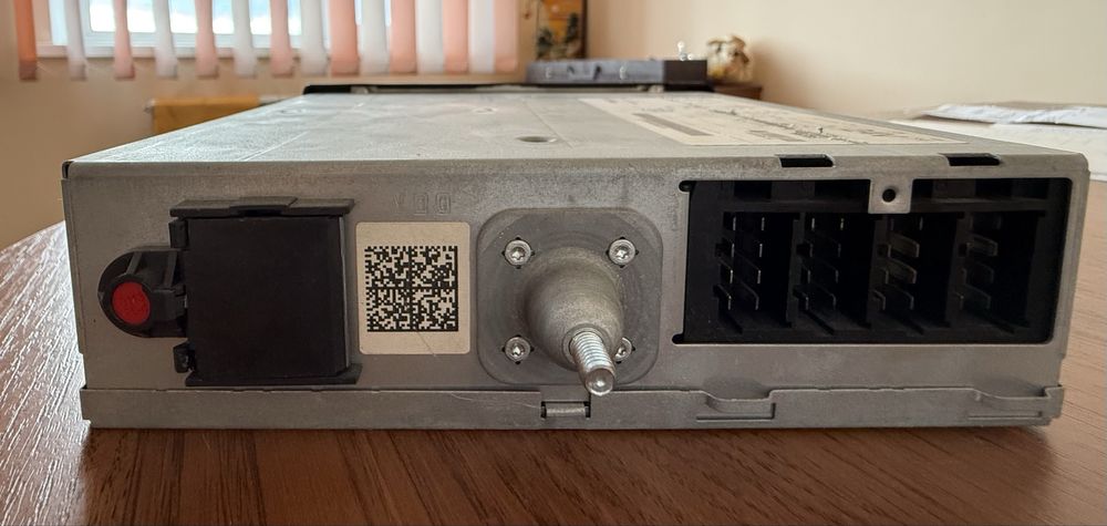 Продам цифровий тахограф з датчиком в хорошому стані