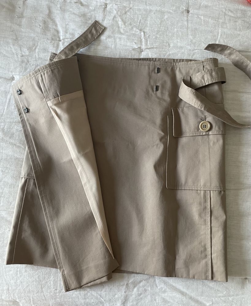 Saia Hugo boss S/ calças cortefiel S/M
