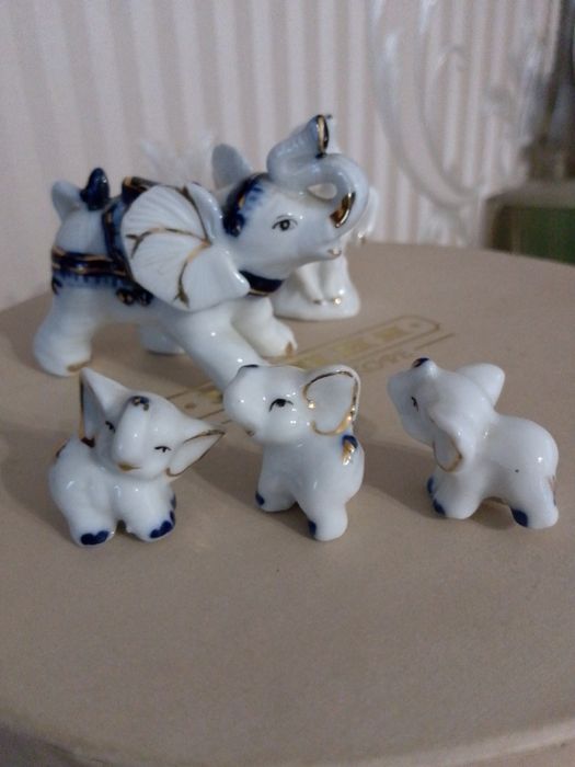 Фигурки животных.