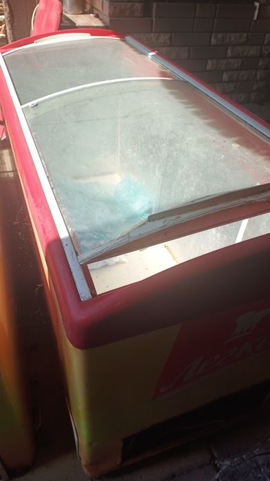 Продам корпус морозильної камери